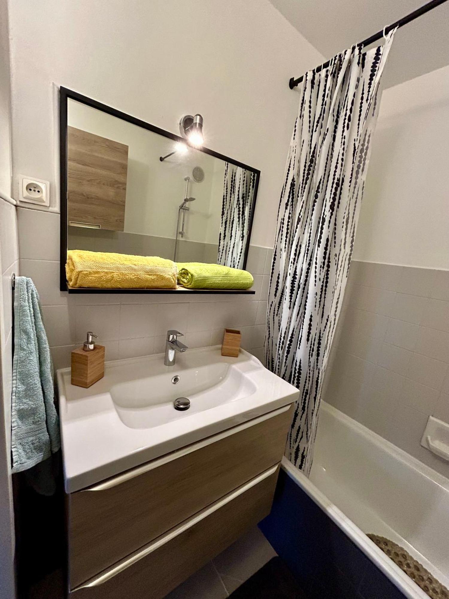 Cocoon Vue Mer ☆ En Face Du Port De Golfe-Juan ☆ Zewnętrze zdjęcie